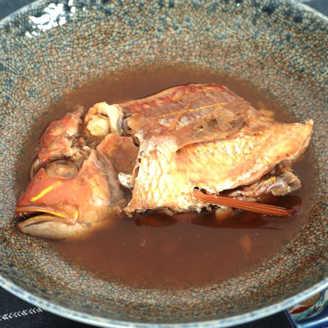 簡単レシピ愛好家さんの鯛のお頭の煮付け