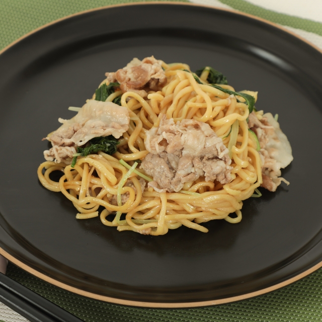 簡単レシピ愛好家さんの豚肉と水菜の和風焼きそば