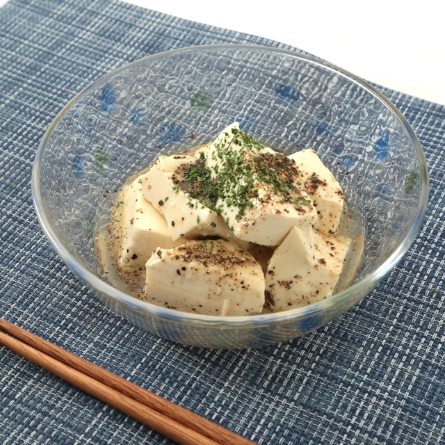 簡単レシピ愛好家さんのオリーブ塩冷奴