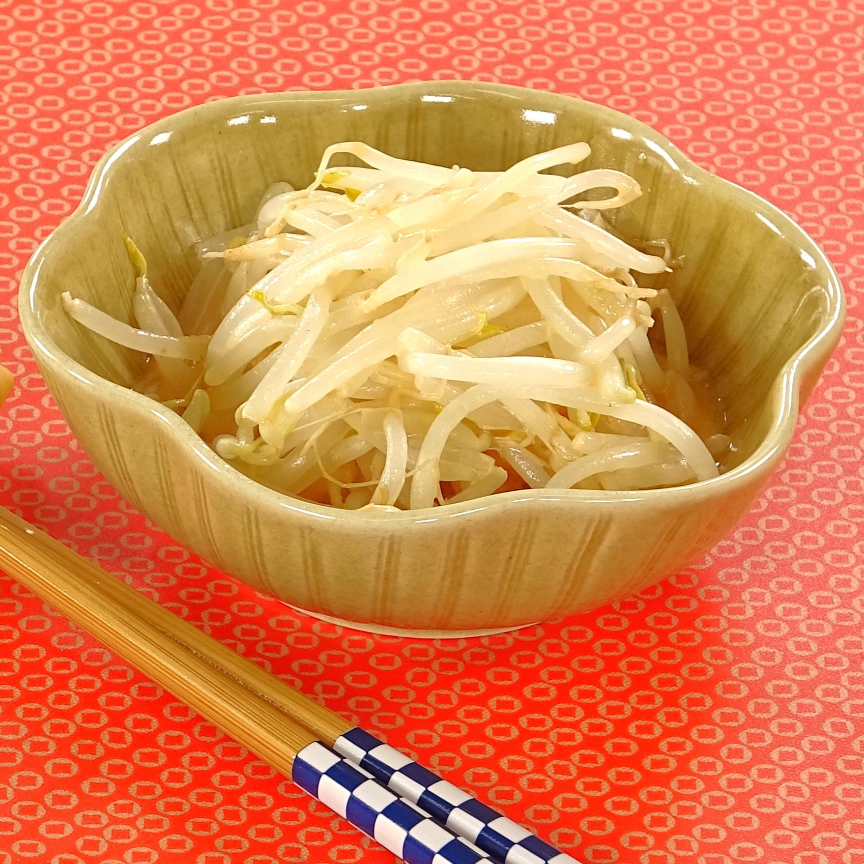 簡単レシピ愛好家さんのもやしとコチュジャンのマヨネーズ あえ