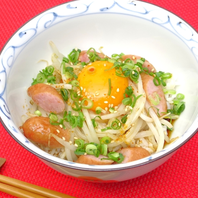 簡単レシピ愛好家さんのもやし丼