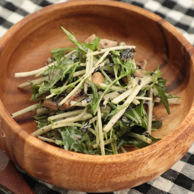 簡単レシピ愛好家さんのひじきと水菜のわさびマヨサラダ
