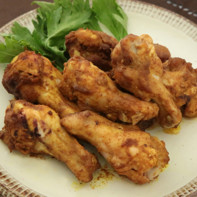 簡単レシピ愛好家さんの鶏手羽元のカレーロースト