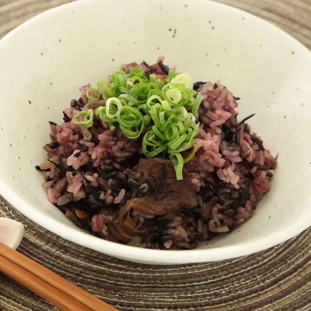 簡単レシピ愛好家さんの牛肉大和煮と煮豆の炊き込みご飯